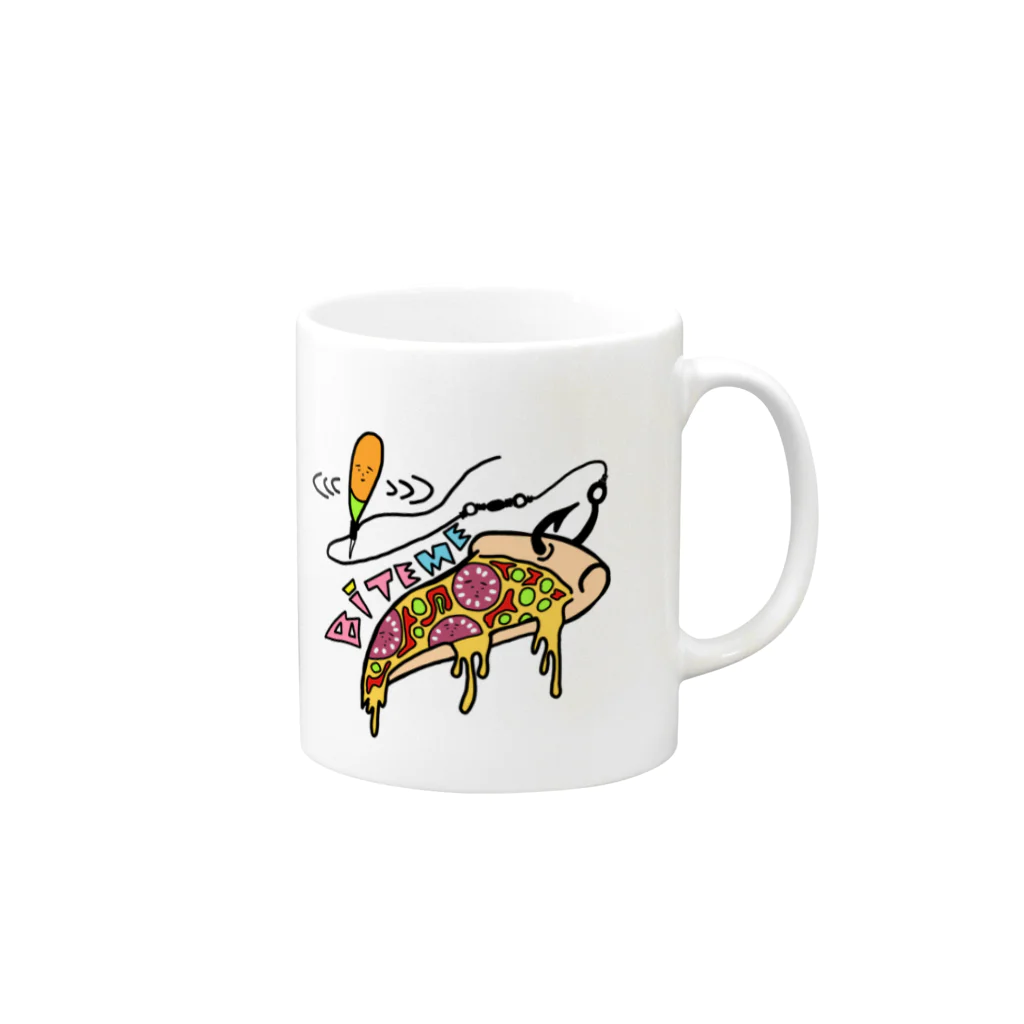 壮平シールのバイトミー ピザＴシャツ Mug :right side of the handle