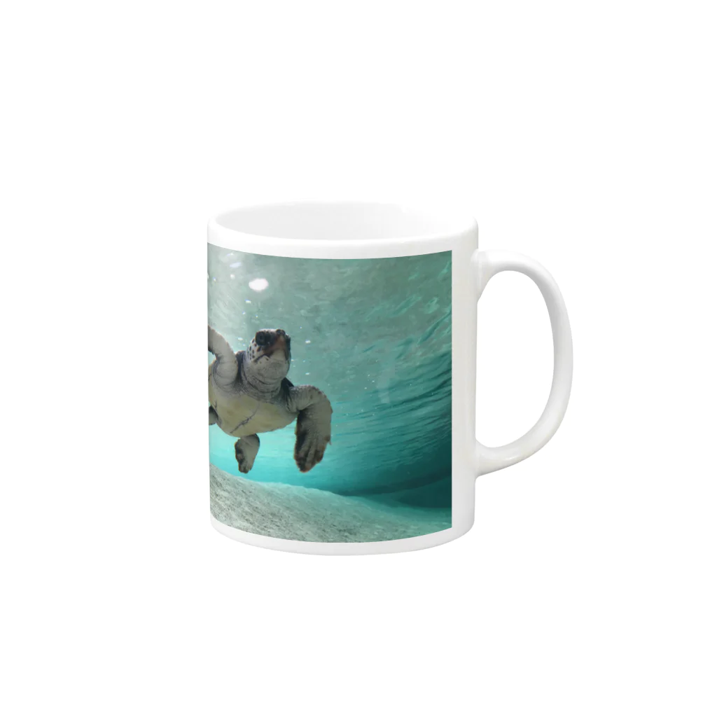 yhkaplanのウミガメ Mug :right side of the handle