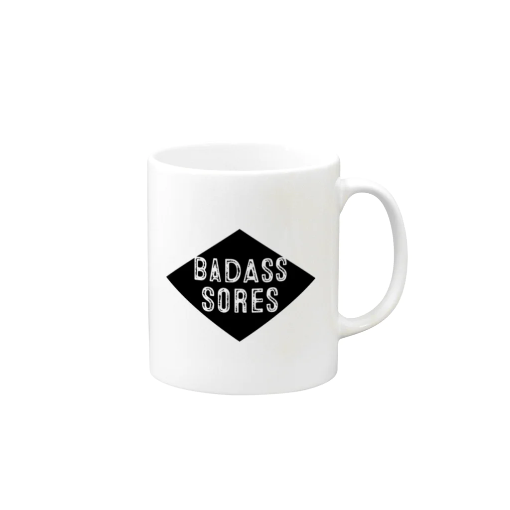 BadAss Sores公式グッズのBadAss Soresロゴアイテム マグカップの取っ手の右面