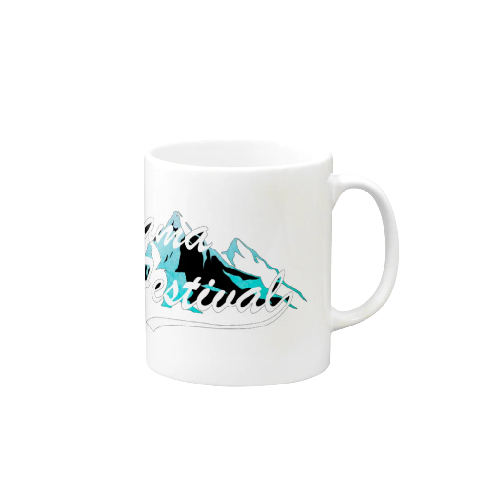 川上牧場のヤマフェスデザインTシャツ Mug :right side of the handle