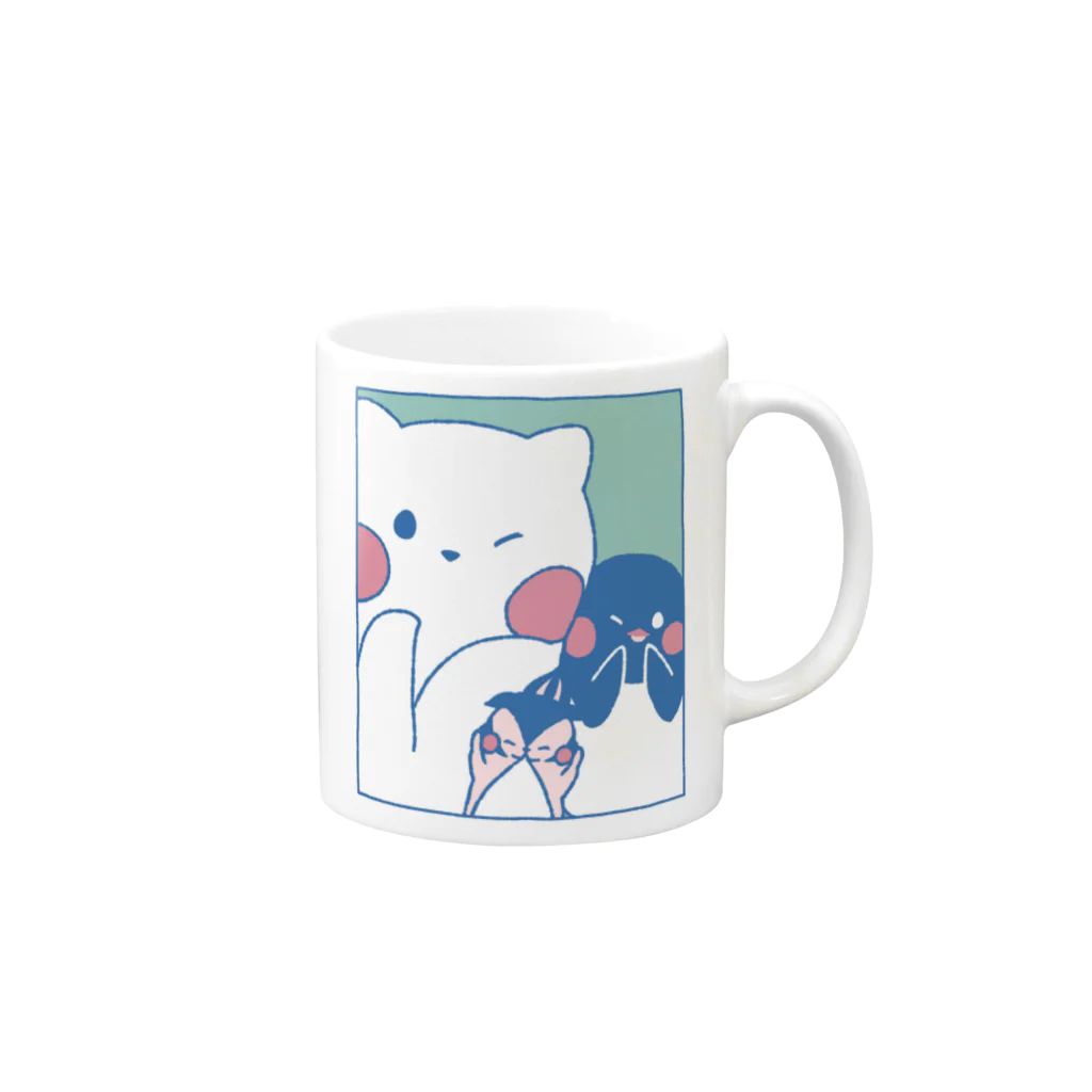 tafu tafuのかわいいポーズのしろぎんしま Mug :right side of the handle