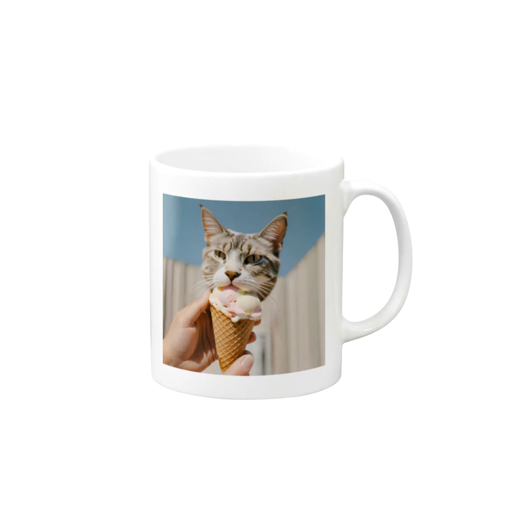 猫雑貨屋　ねこまろのアイスにかぶりつく猫 Mug :right side of the handle