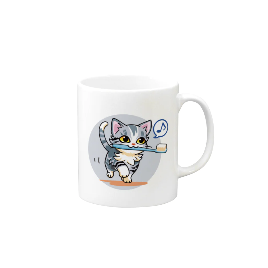 AckeeWolf Art Shopの歯ブラシをくわえたアメリカンショートヘアの子猫 Mug :right side of the handle