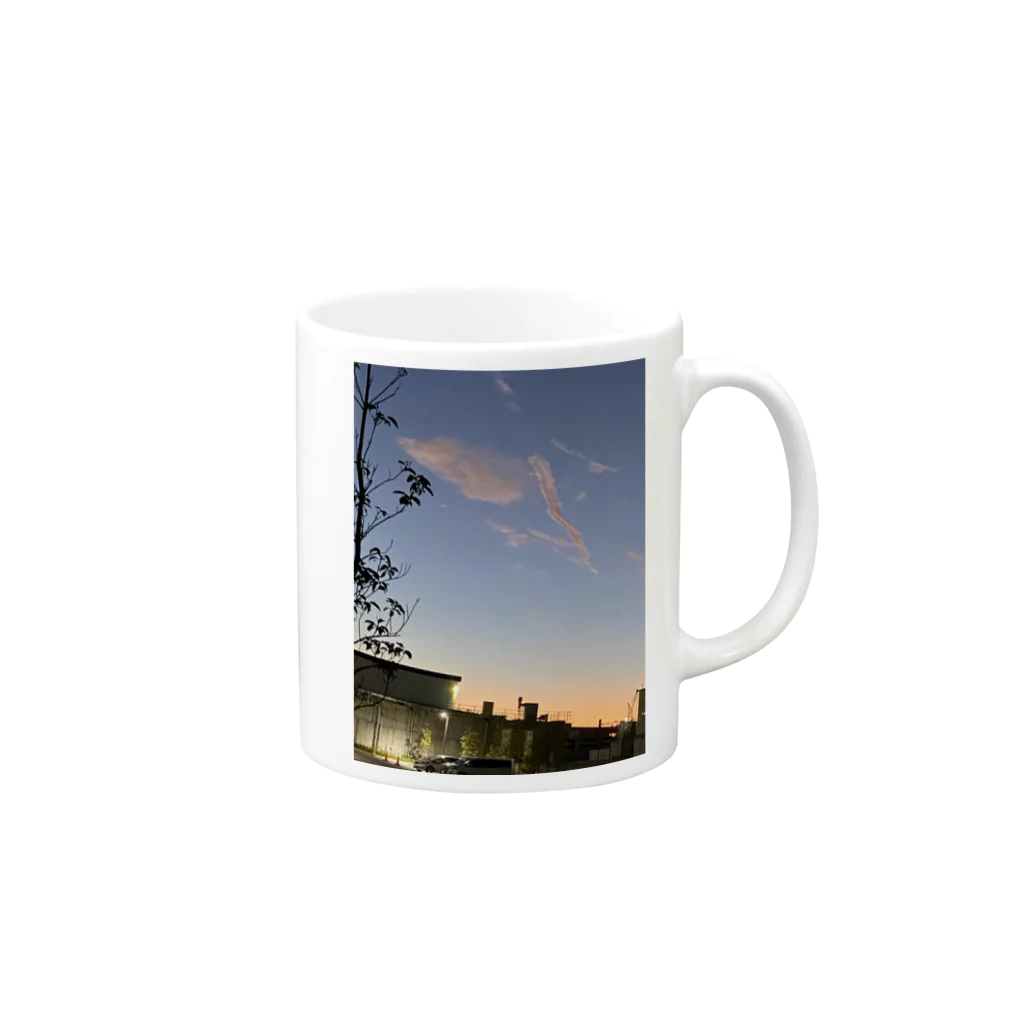 ドリームスケープギャラリーの龍神現る朝の空 Mug :right side of the handle