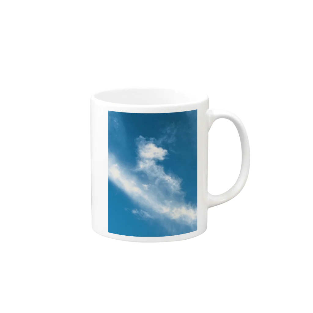 IMABURAIのClimbing the clouds Mug :right side of the handle