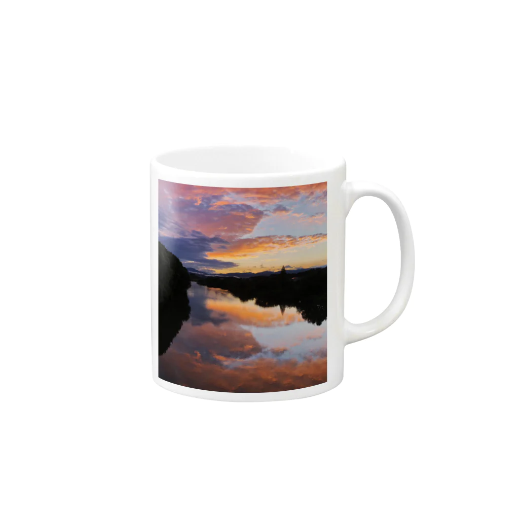 sol_JのIRUMA_River TOYOMIZU Mug :right side of the handle