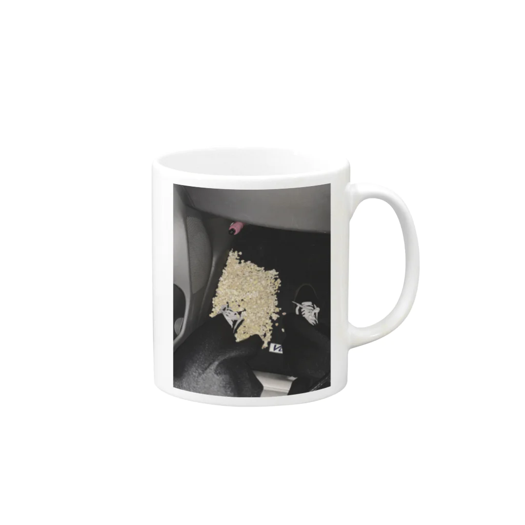 msharutanの落としたポップコーン Mug :right side of the handle