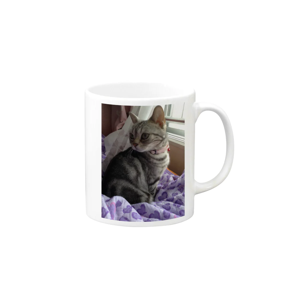 CarrieMomの見返り美猫キャリー1  Mug :right side of the handle