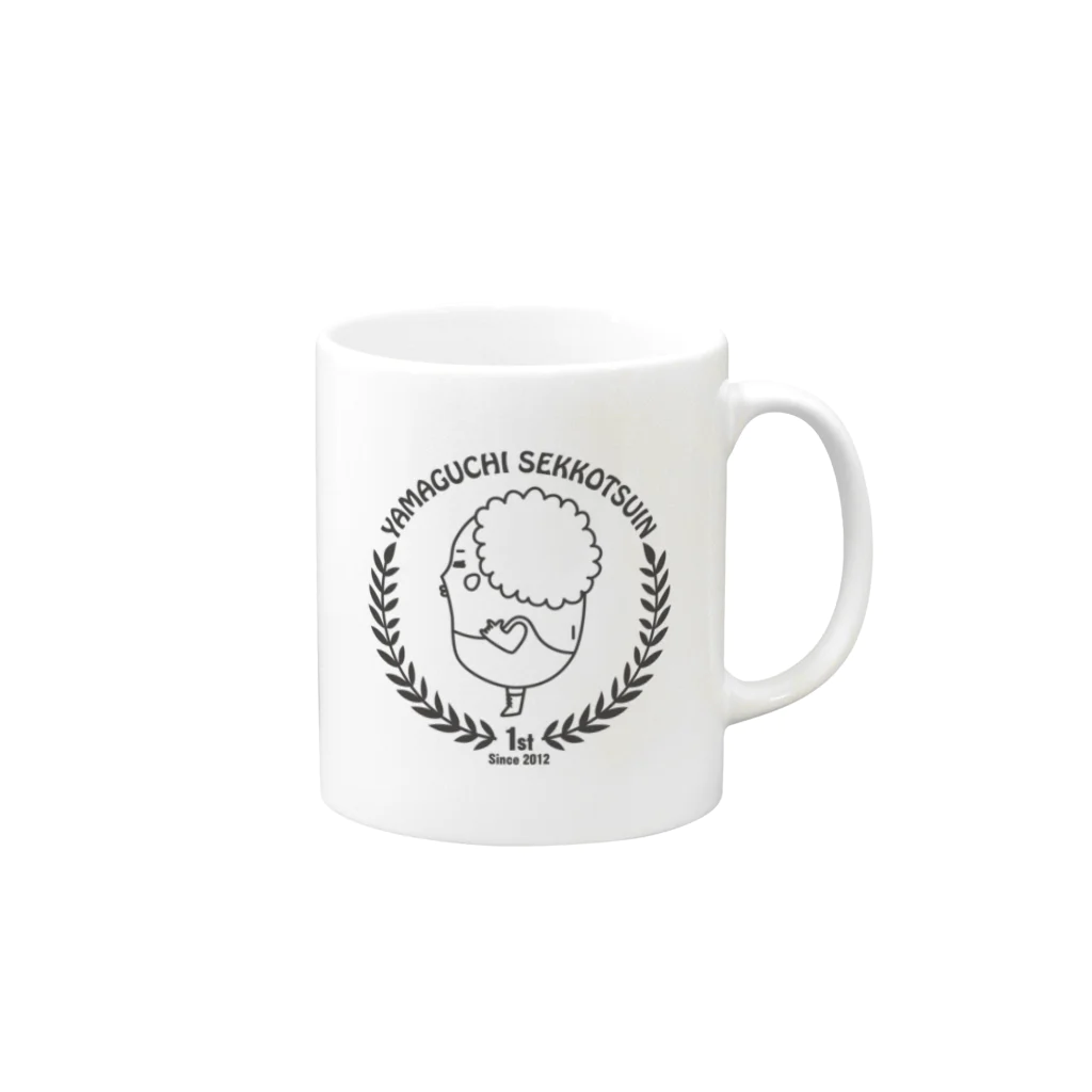 フラットファミリーのIN 1st_dark gray line Mug :right side of the handle