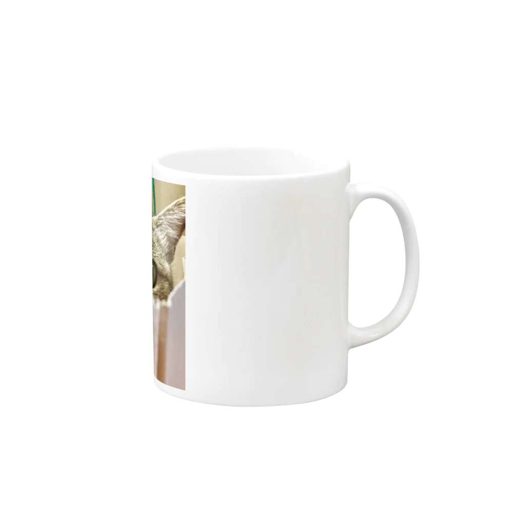 buttershopのミテルヨ Mug :right side of the handle