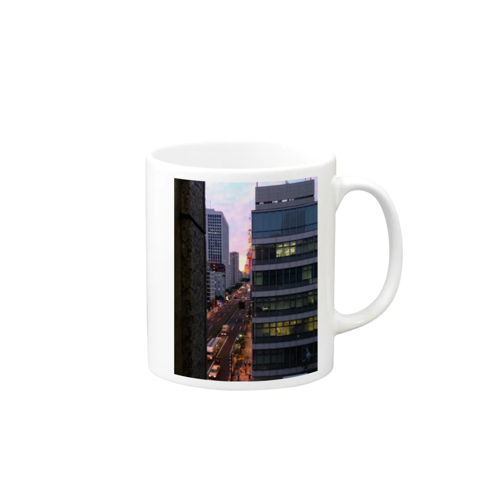 uicheのtower of tokyo Mug :right side of the handle