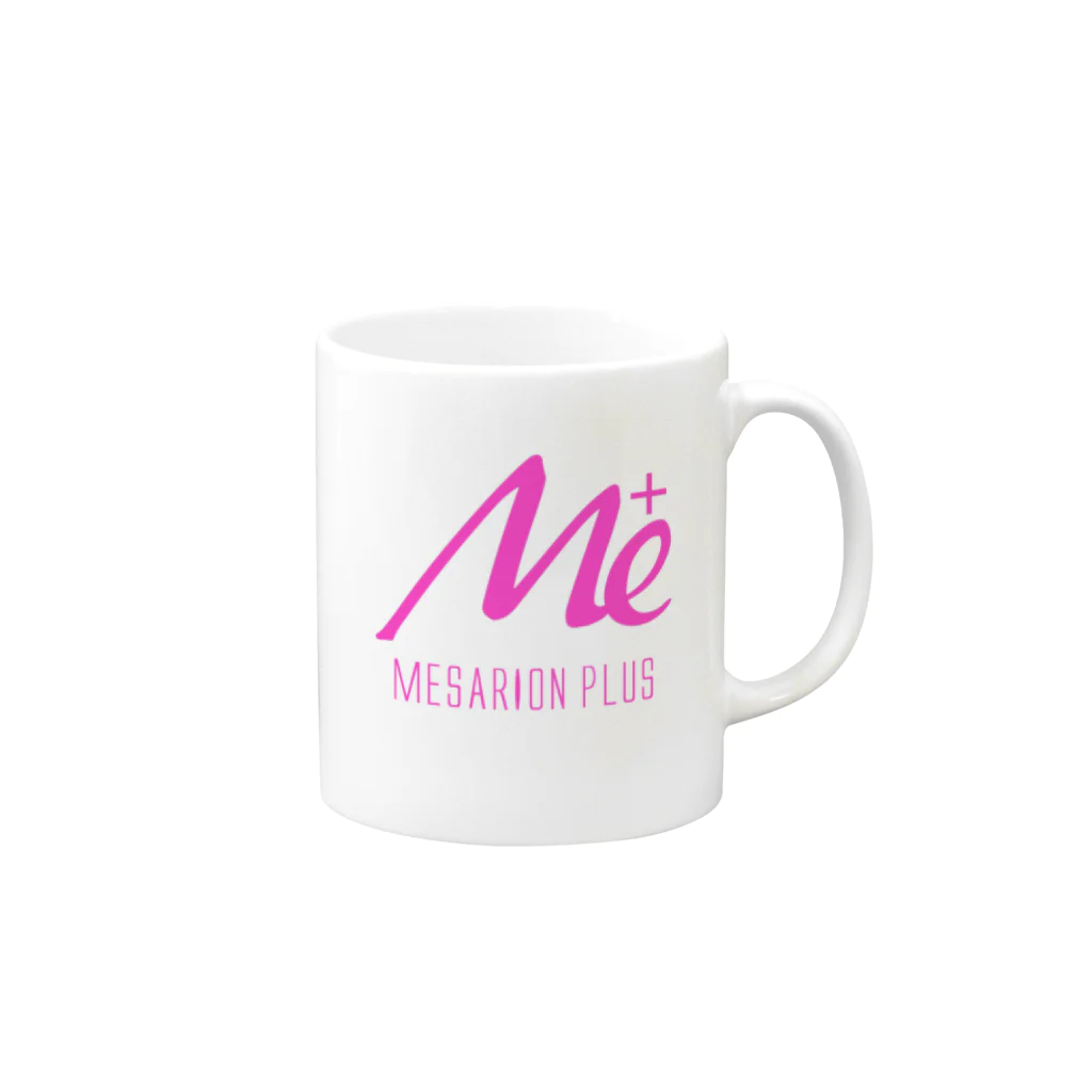 keita屋のMESARION＋ロゴ　文字切り抜きVer（ピンク） Mug :right side of the handle