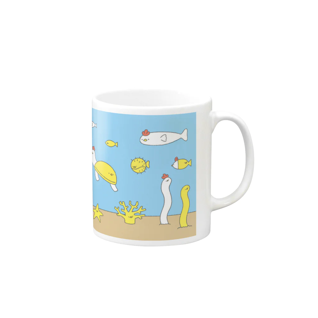 玖鷹の海の生き物になったヘンテコにわとりとひよこ Mug :right side of the handle