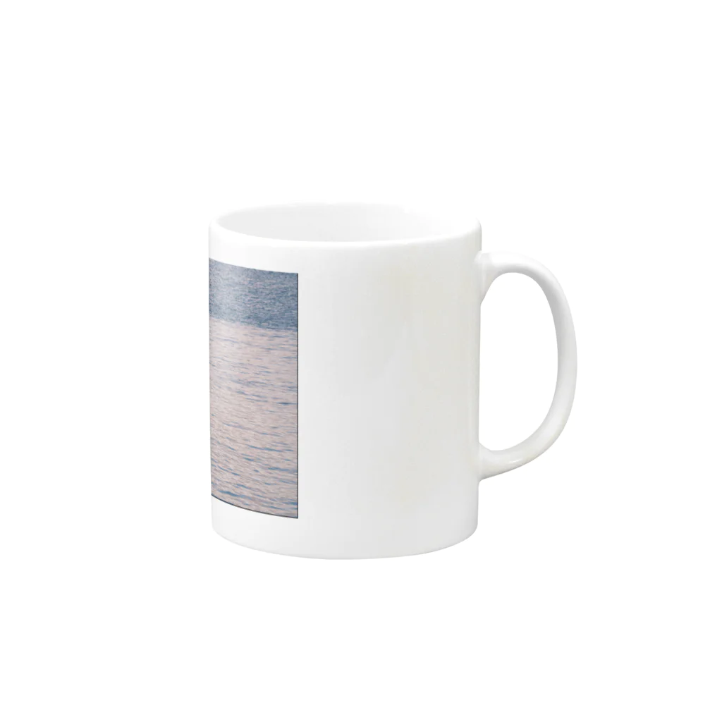 水分補給のAlone time Mug :right side of the handle
