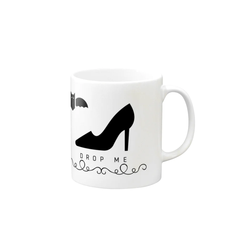 スーパーマーケット🛒のDROP ME shoes Mug :right side of the handle