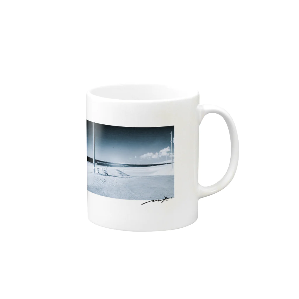 TAKUMIX WEB STOREの寂しい海 Mug :right side of the handle