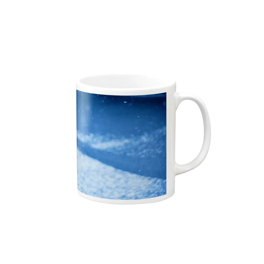 ▶︎▷蒼( sou )の冬の標べ Mug :right side of the handle