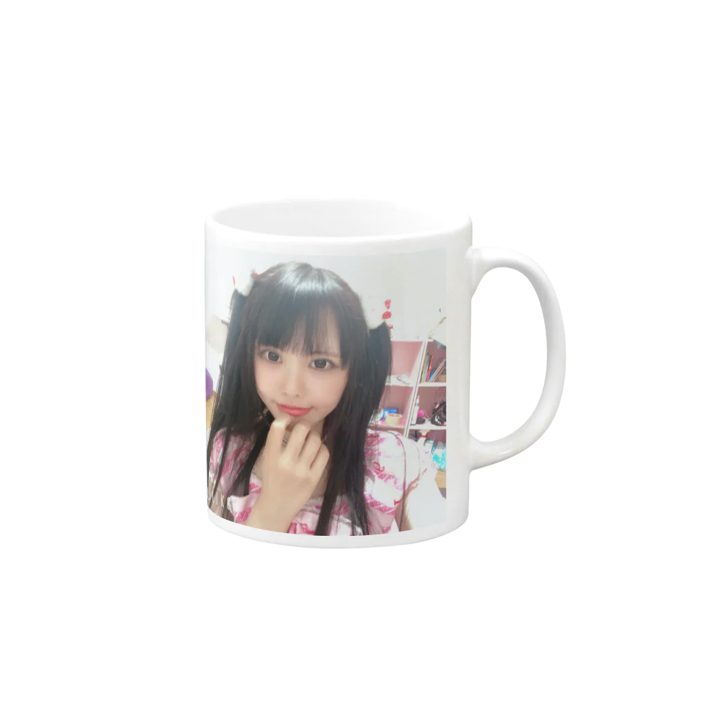 CAREN アーティストグッズのかれん💖✌️ Mug :right side of the handle