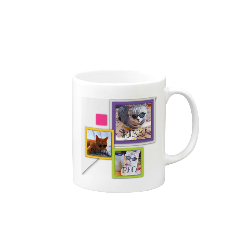 まちゃのヤンチャ猫3匹 Mug :right side of the handle