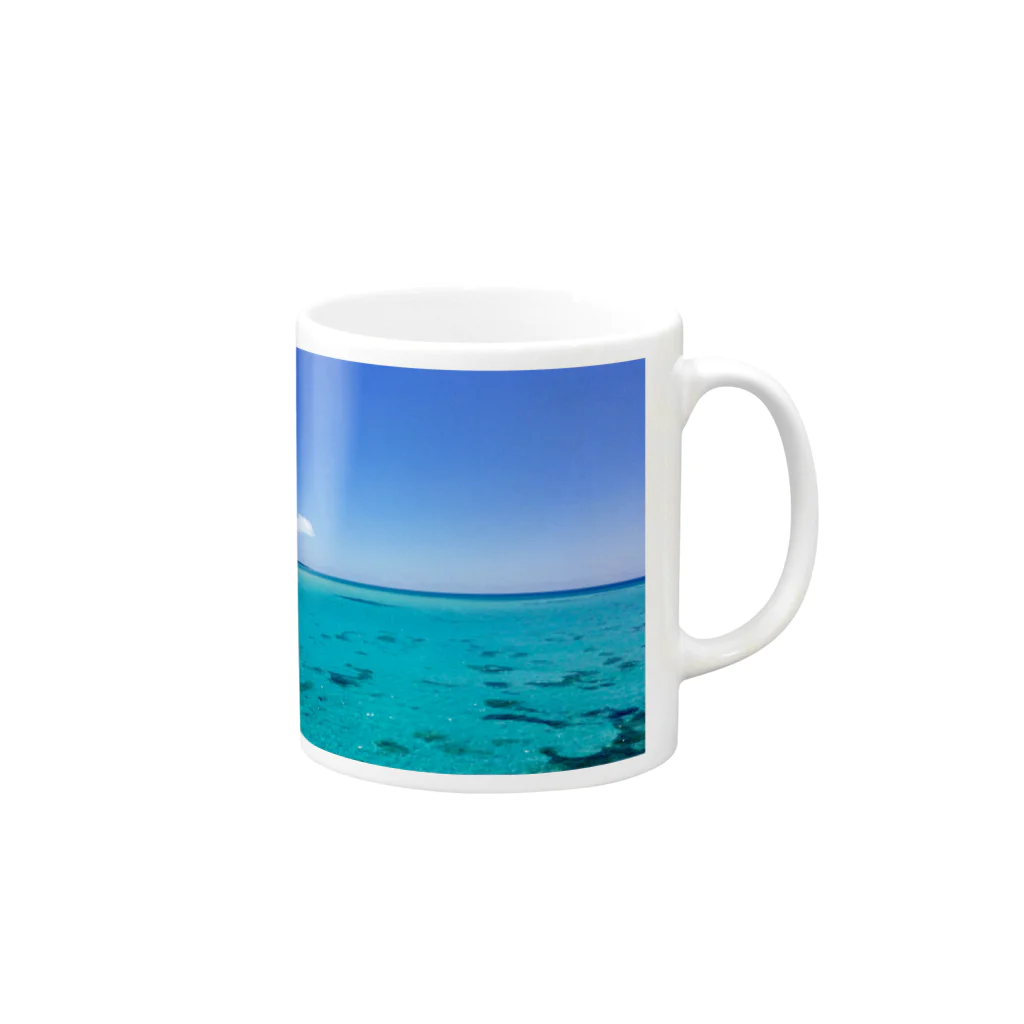 kuramochiの海Tシャツ Mug :right side of the handle