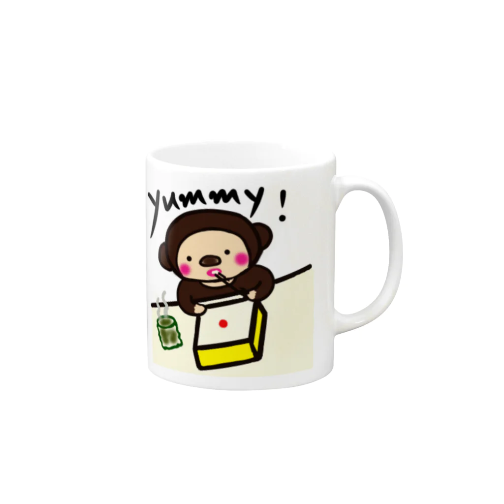 yukashanyのクマも芋まく、いもくまくん Mug :right side of the handle