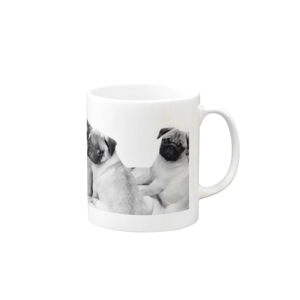 PUG283の３PUG Mug :right side of the handle