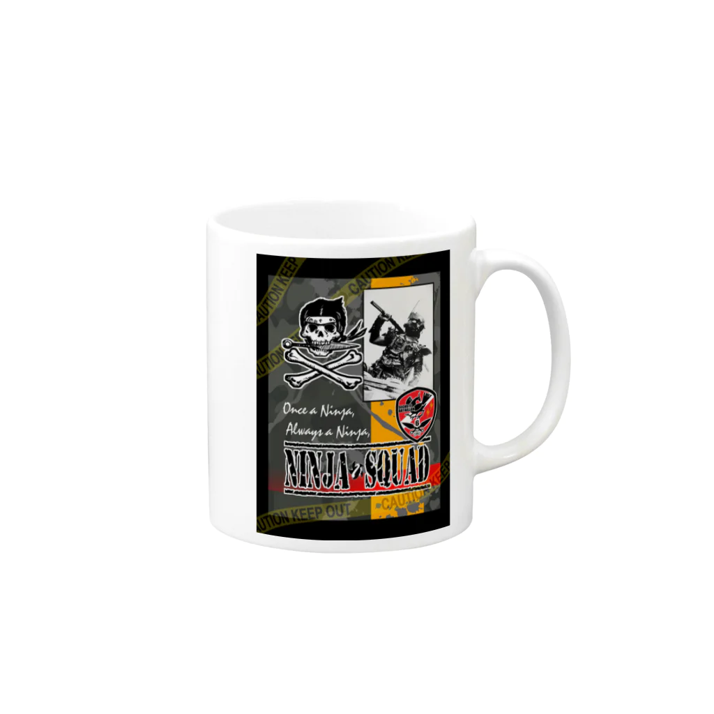 NINJA WARSのNinja Squad Mug :right side of the handle