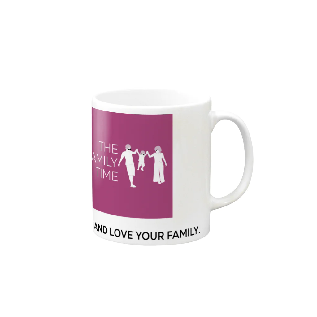 ペアTシャツ屋のシバヤさんの家族の時間(THE FAMILY TIME) ピンク Mug :right side of the handle