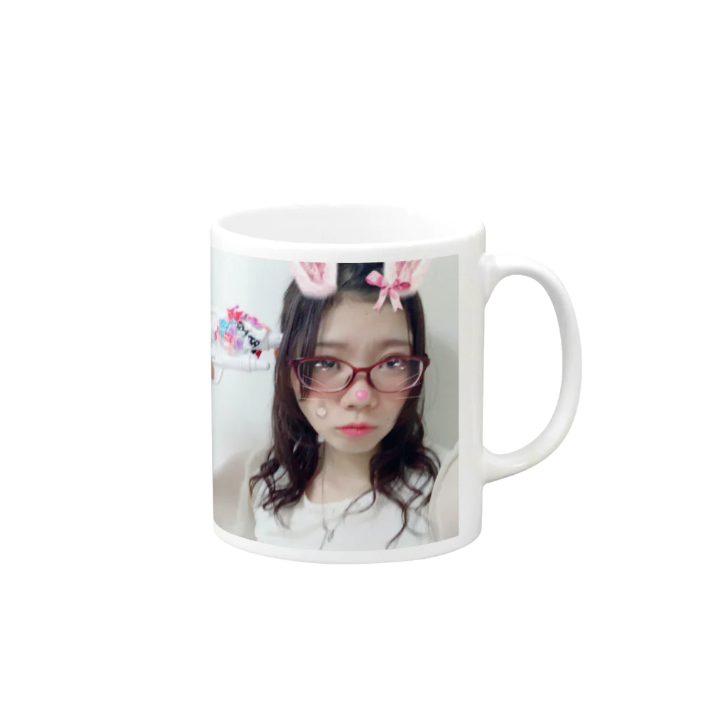 nyapikopiのメルヘンスーサイド Mug :right side of the handle