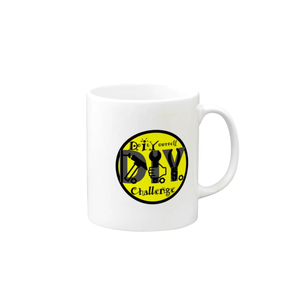 D.I.Y ChallengeのD.I.Y ChallengeマグカップYellow Mug :right side of the handle