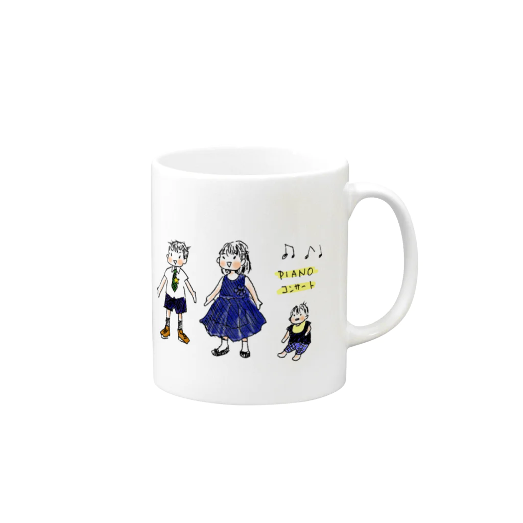 MAX99%OFFの３きょうだいのコンサート Mug :right side of the handle