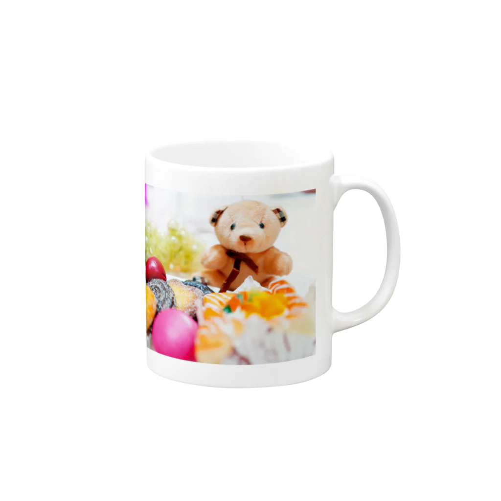 CHIHO'S CLOSETのクマさんのご馳走 Mug :right side of the handle