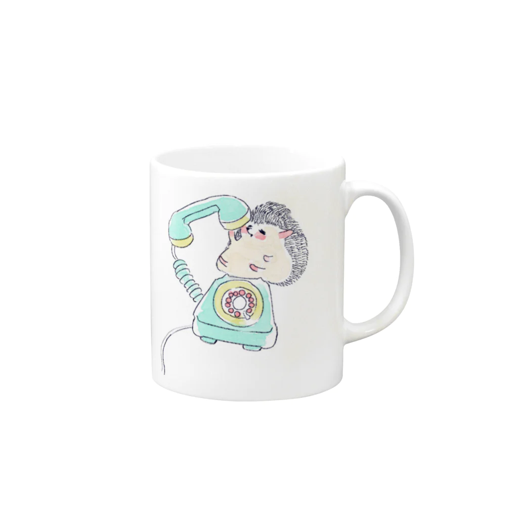 浅山しおん（ハリネズミのソフィー）のオリジナル　ハリネズミのソフィー、ダイヤル式電話をかける。 Mug :right side of the handle