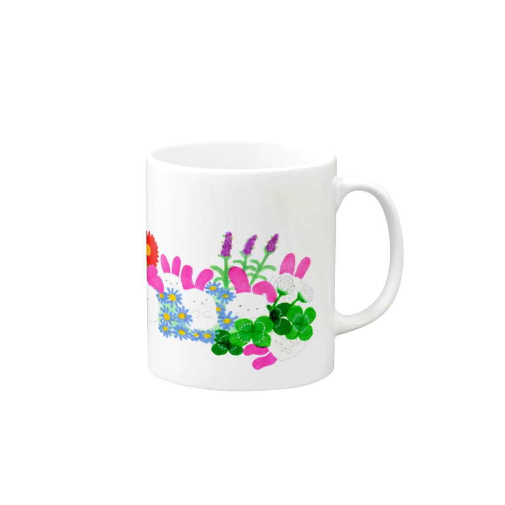 もふもふ達の秘密の花暮らしsuzuri店のお庭でかくれんぼ Mug :right side of the handle