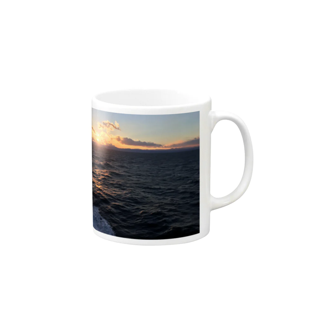 ベロンの四国の夕日 Mug :right side of the handle