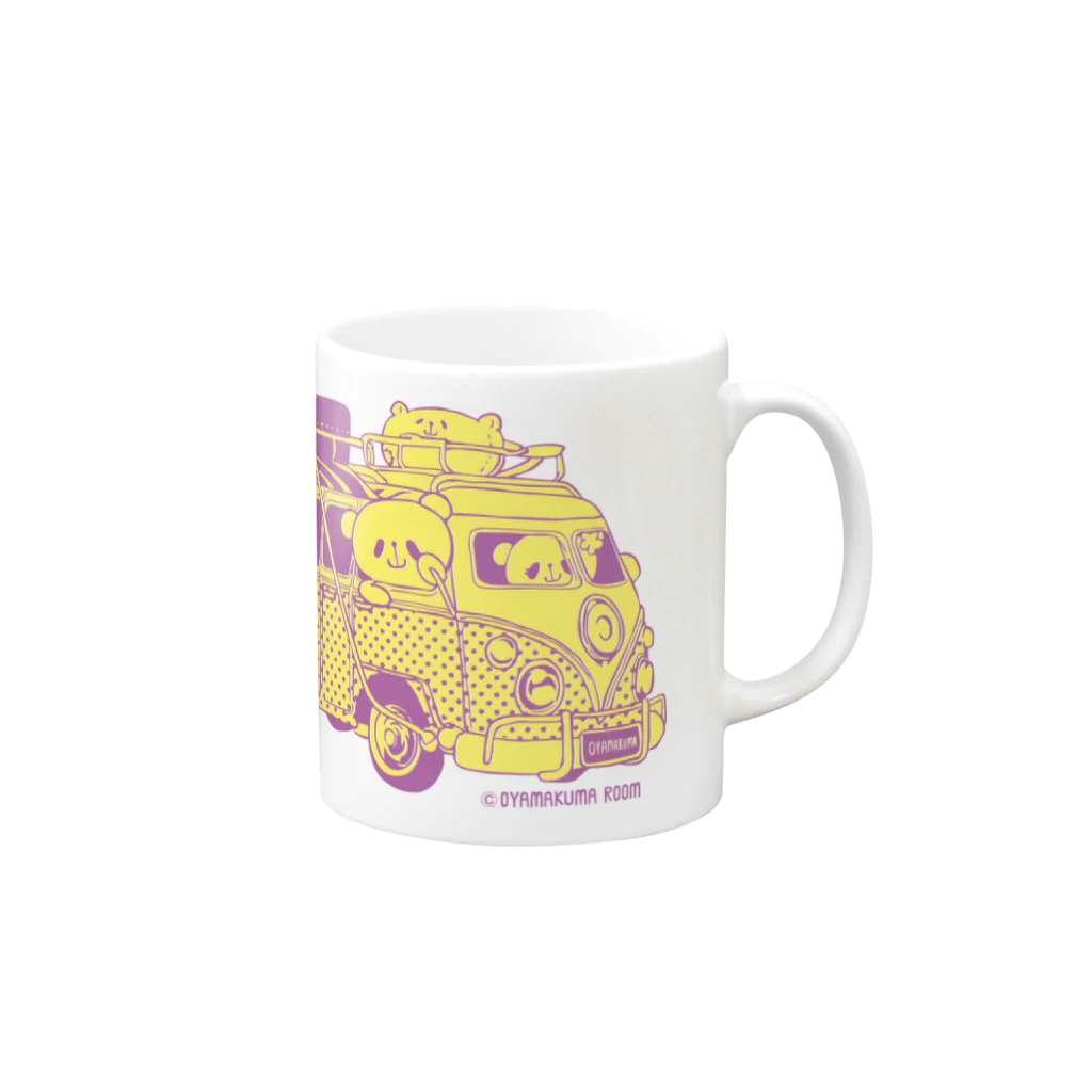 おやまくまオフィシャルWEBSHOP:SUZURI店のドライブおやまくま Mug :right side of the handle