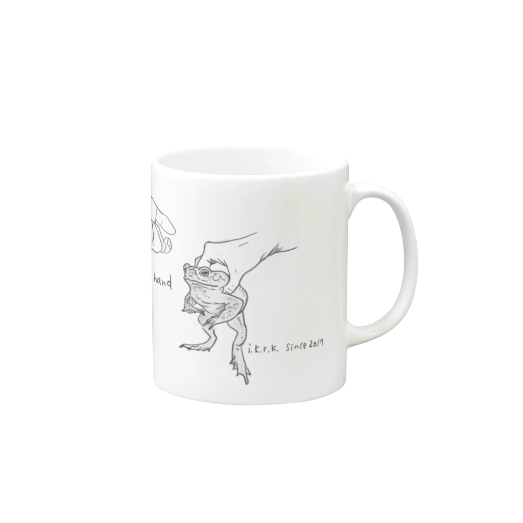 西表かえる連合公民館のa kaeru in the hand  Mug :right side of the handle