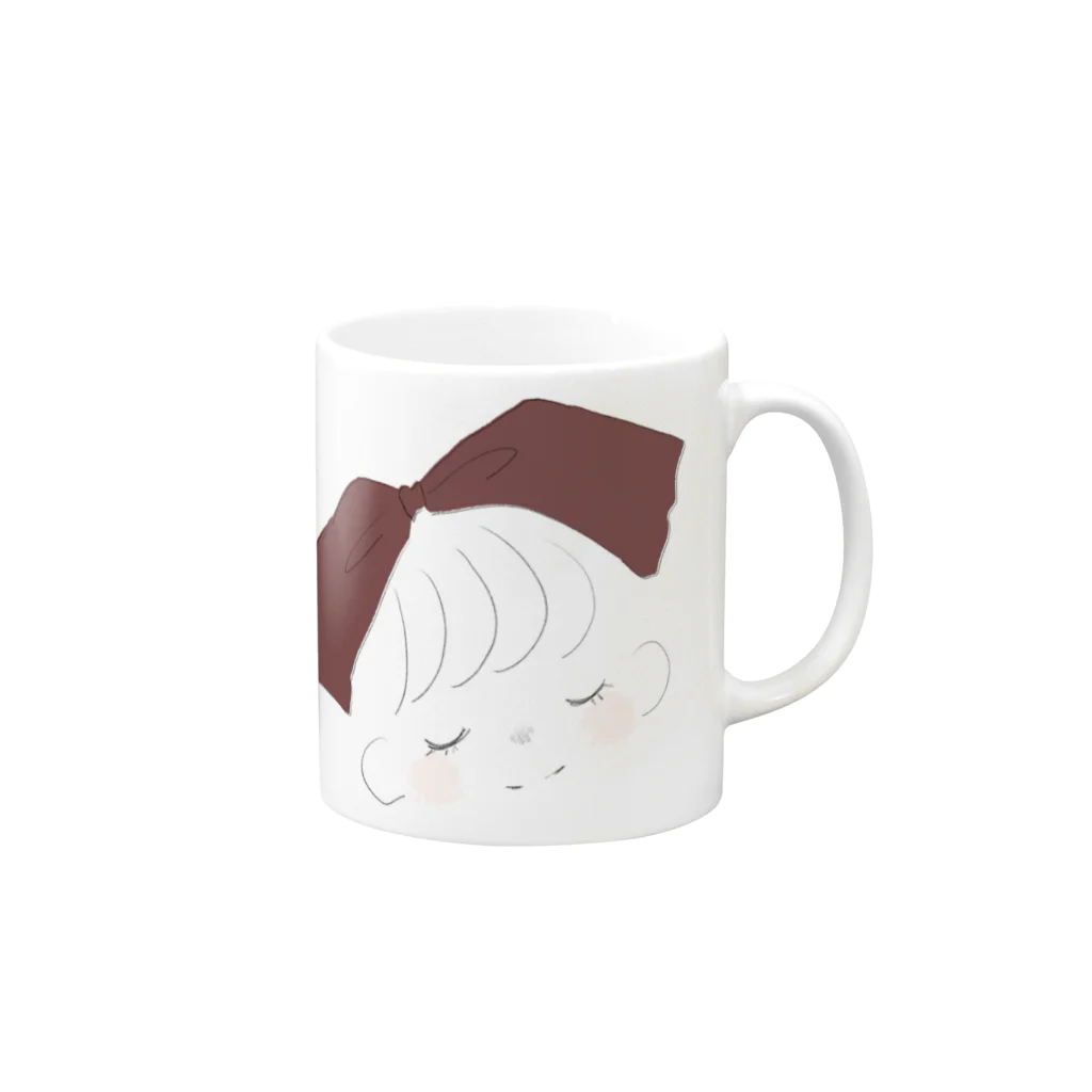 ゆるかわいいデザインのおっきい赤色リボンの女の子。 Mug :right side of the handle