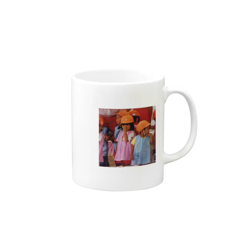 Kﾏみの幼少期けまみ Mug :right side of the handle