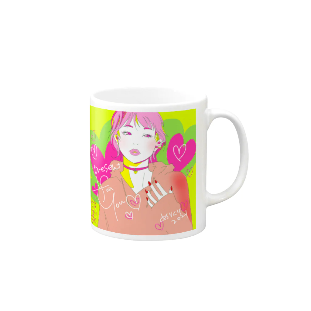 HARUKA カラフル イラスト 女の子 Tシャツのショートカット＆ハートgirl Mug :right side of the handle