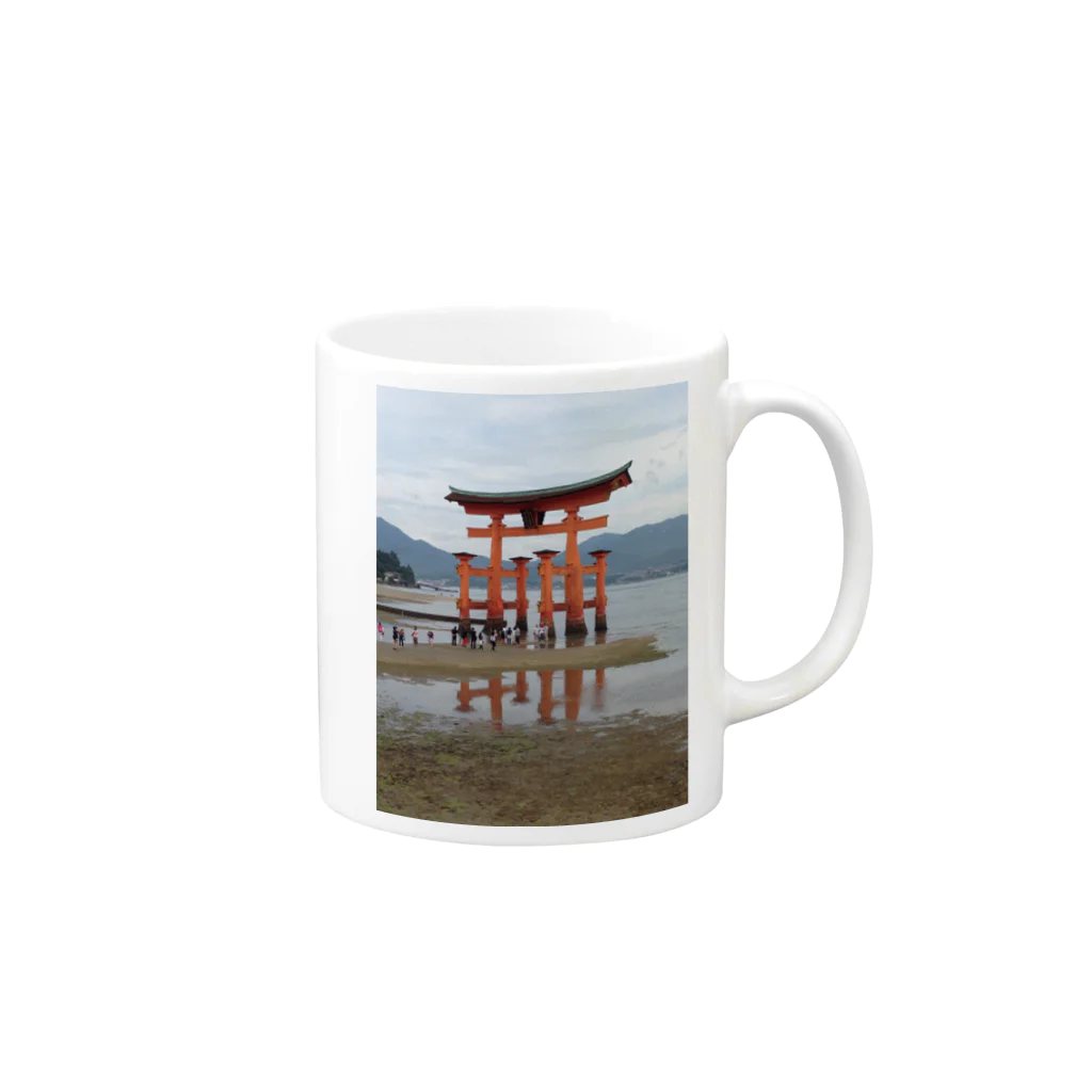 machiawaseの厳島神社 Mug :right side of the handle