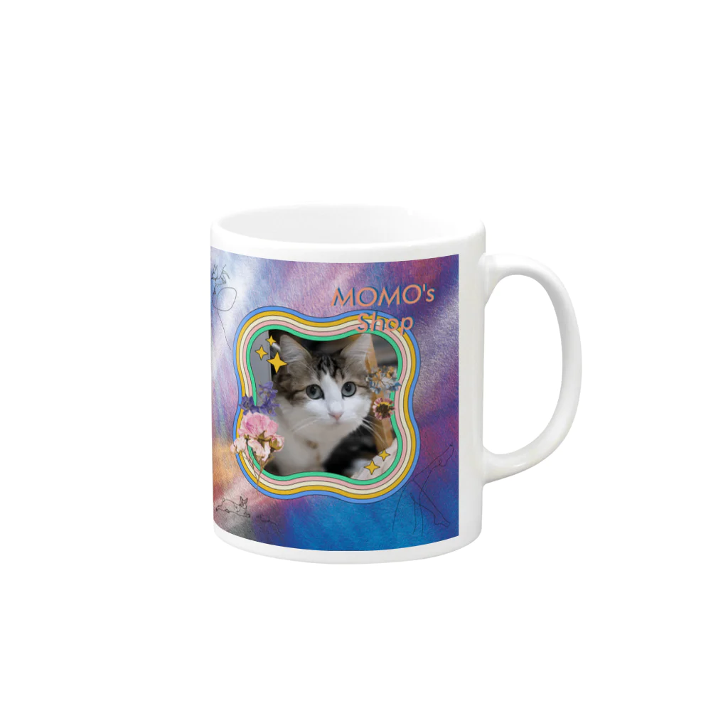 𝙈𝙊𝙈𝙊'𝙨 𝙎𝙝𝙤𝙥のMOMO-02 Mug :right side of the handle