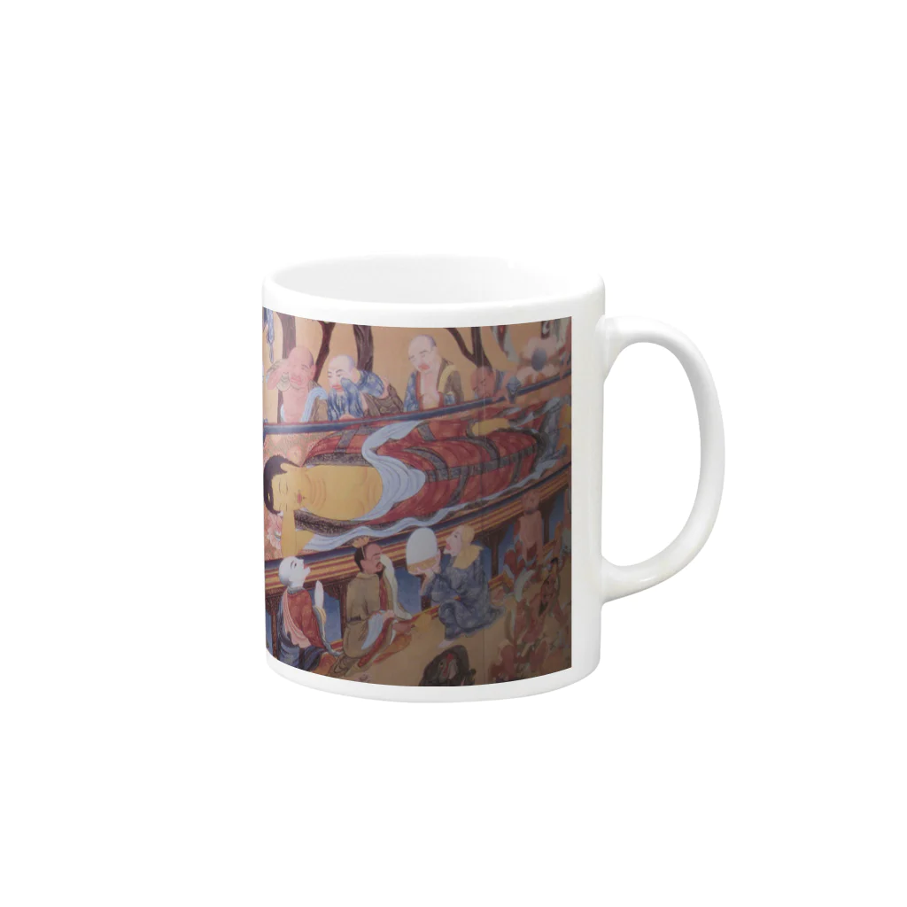 セラピストヤマモトの釈尊涅槃図グッズ Mug :right side of the handle