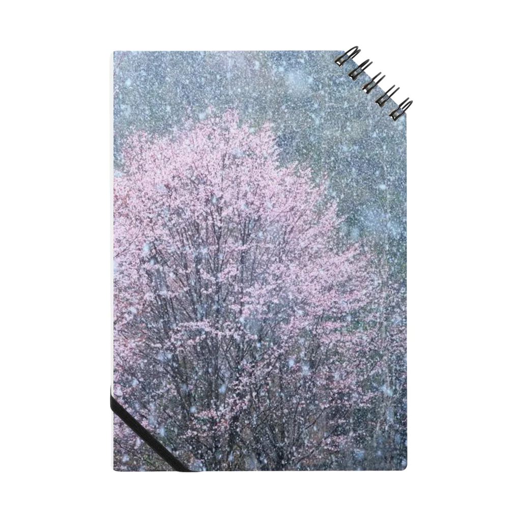 星空青井の雪と桜のコラボレーション。 Notebook