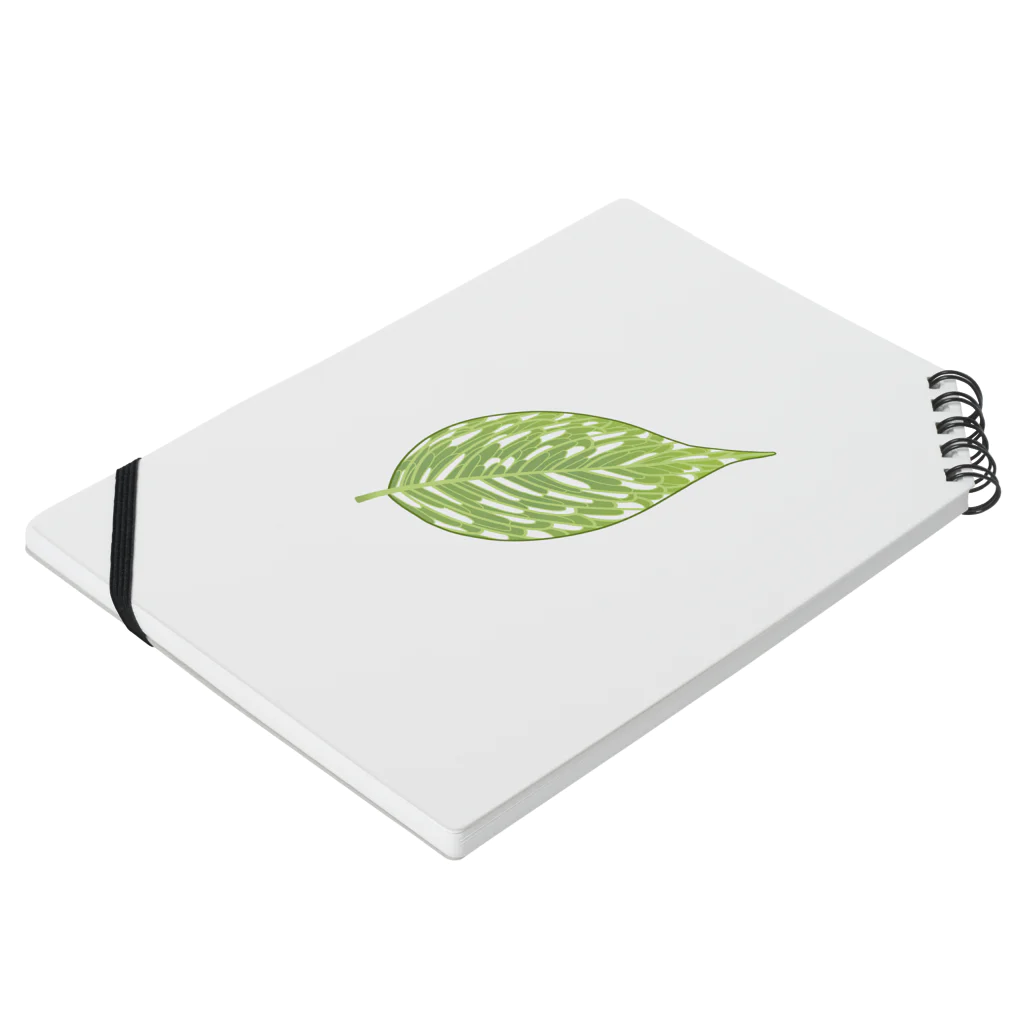 コガネ🌱水辺と緑のサンシュユノハ Notebook :placed flat