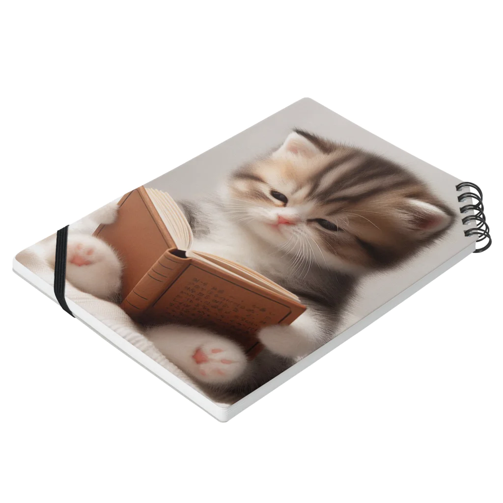 しんふぉショップの読書する赤ちゃんネコのグッズ Notebook :placed flat