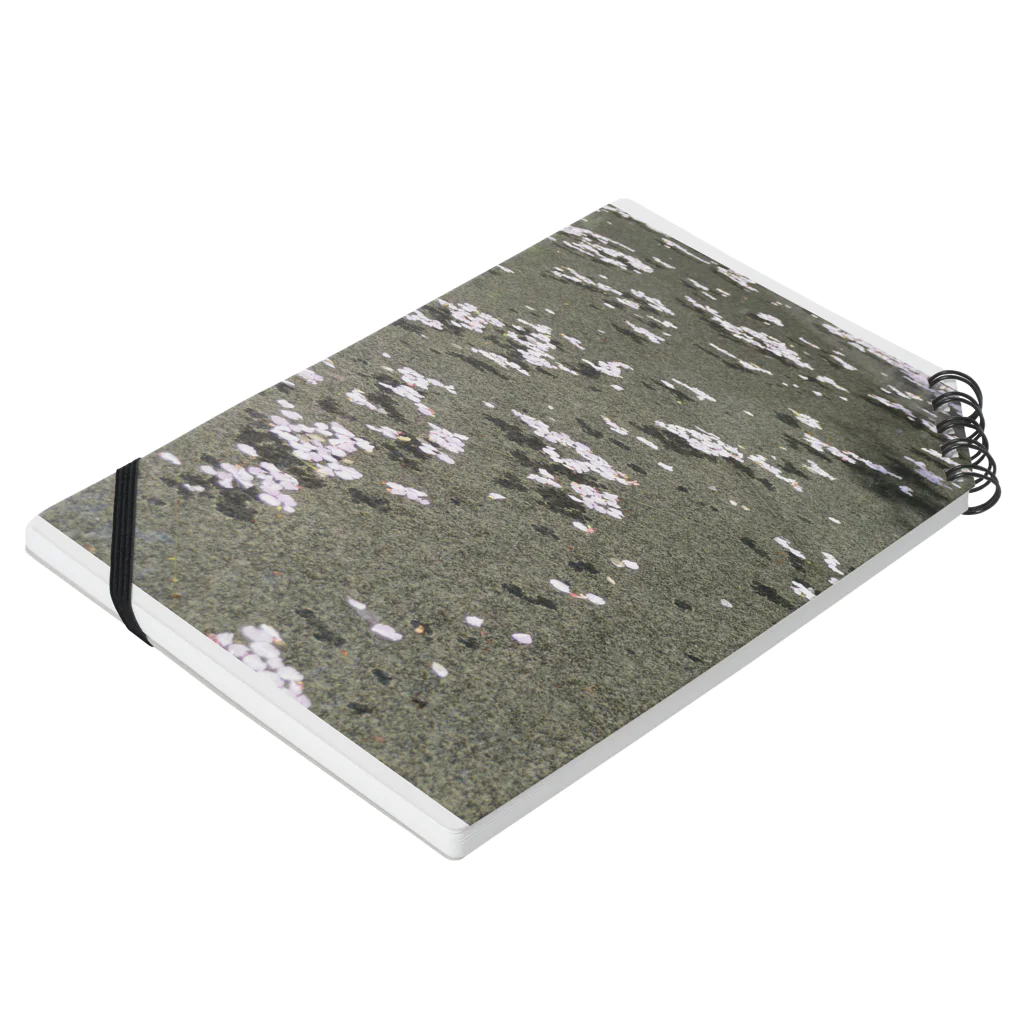 Koheiの水面の桜 Notebook :placed flat