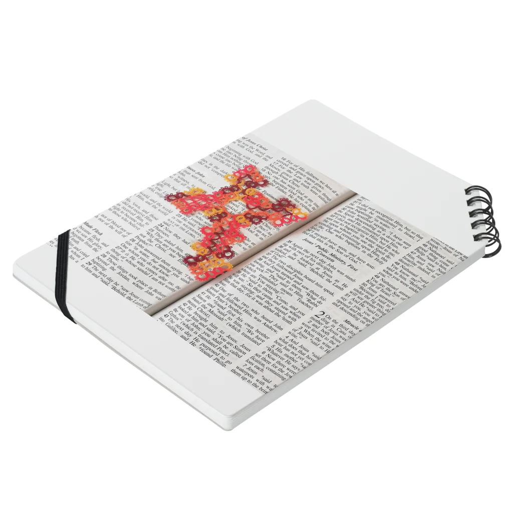 Yuu LaboratoryのTatting Lace Cross Bookmark|Orange ノートの平置き