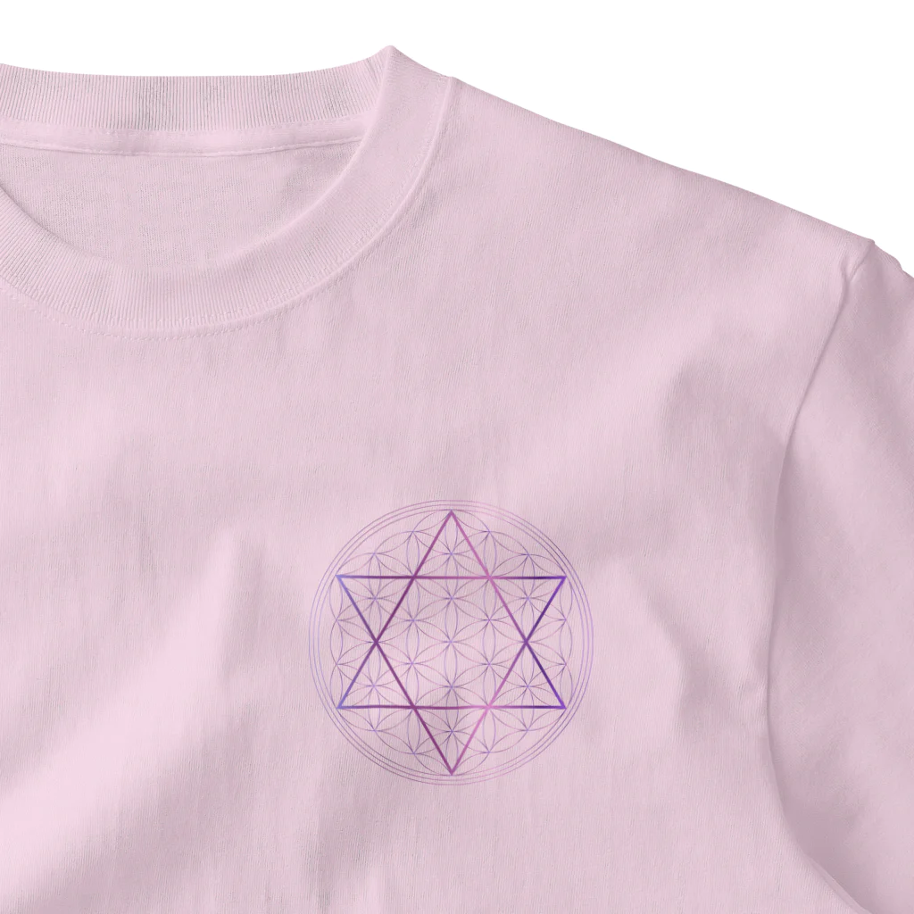 LilacのFuchsia Purple ワンポイントTシャツ