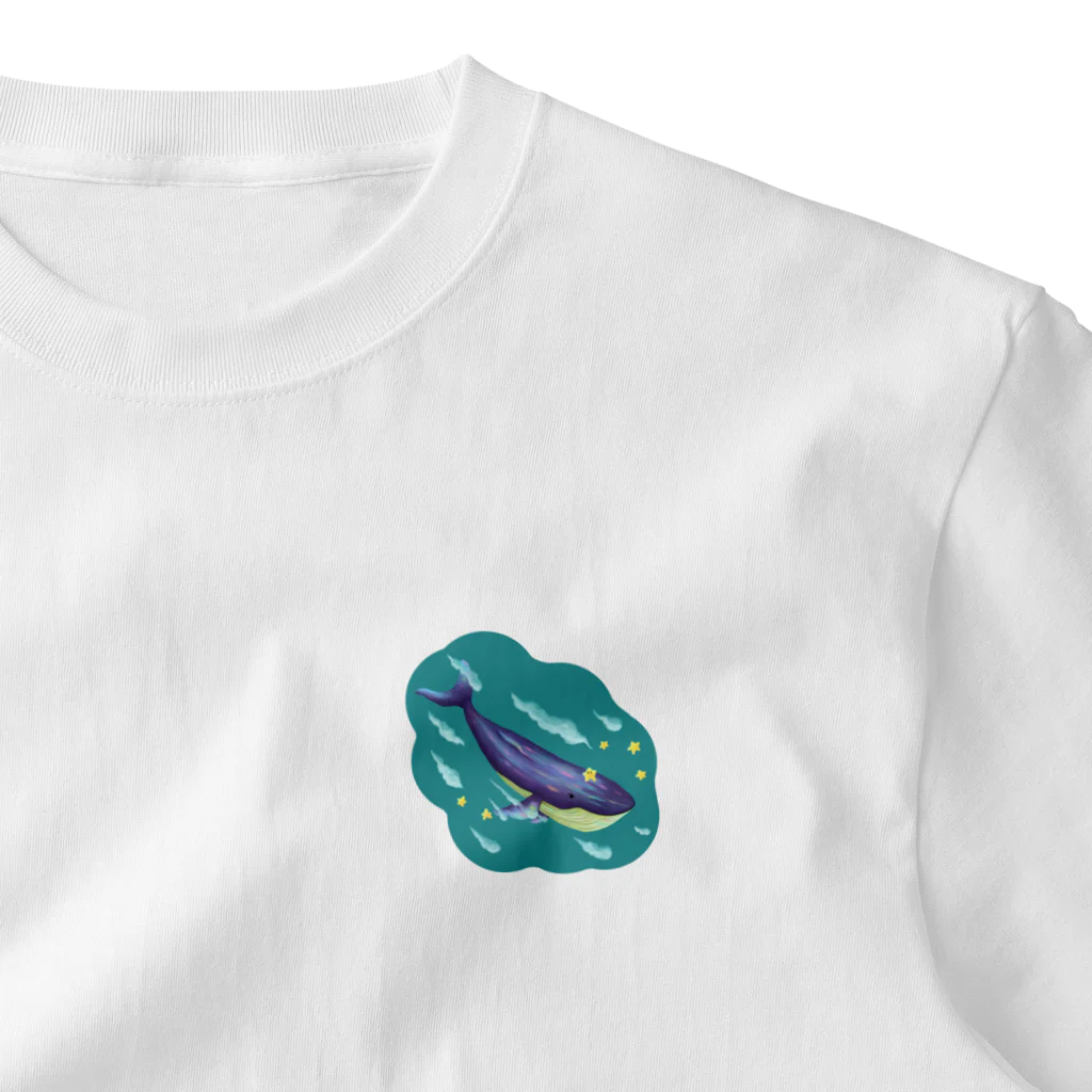 ari designの星と泳ぐシロナガスクジラ ワンポイントTシャツ